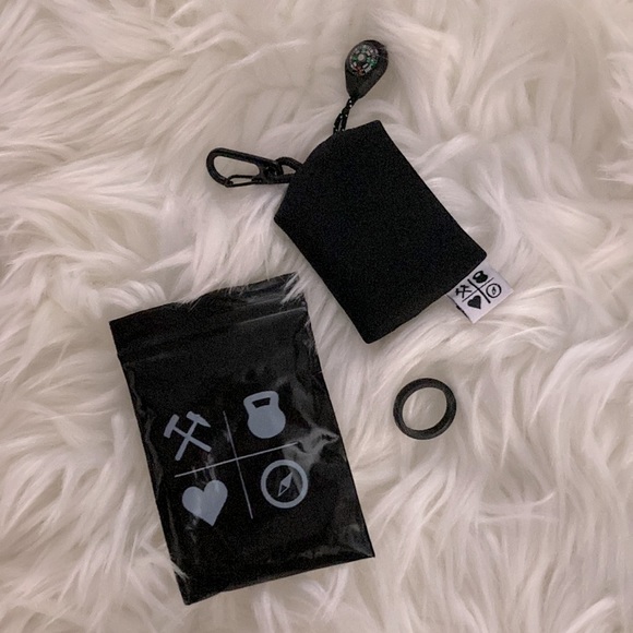 QALO GO ARMY Ladies Silicone Wedding Band Ring 8 (snug) - Picture 6 of 7